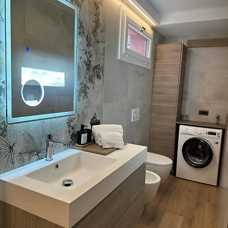Liberty House Apartment